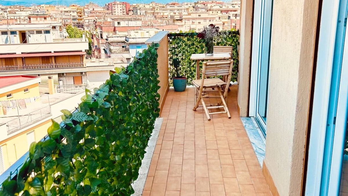 Prenestino-Centocelle Apartment | Historic Penthouse in Rome. Ideal for business travels or tourists.