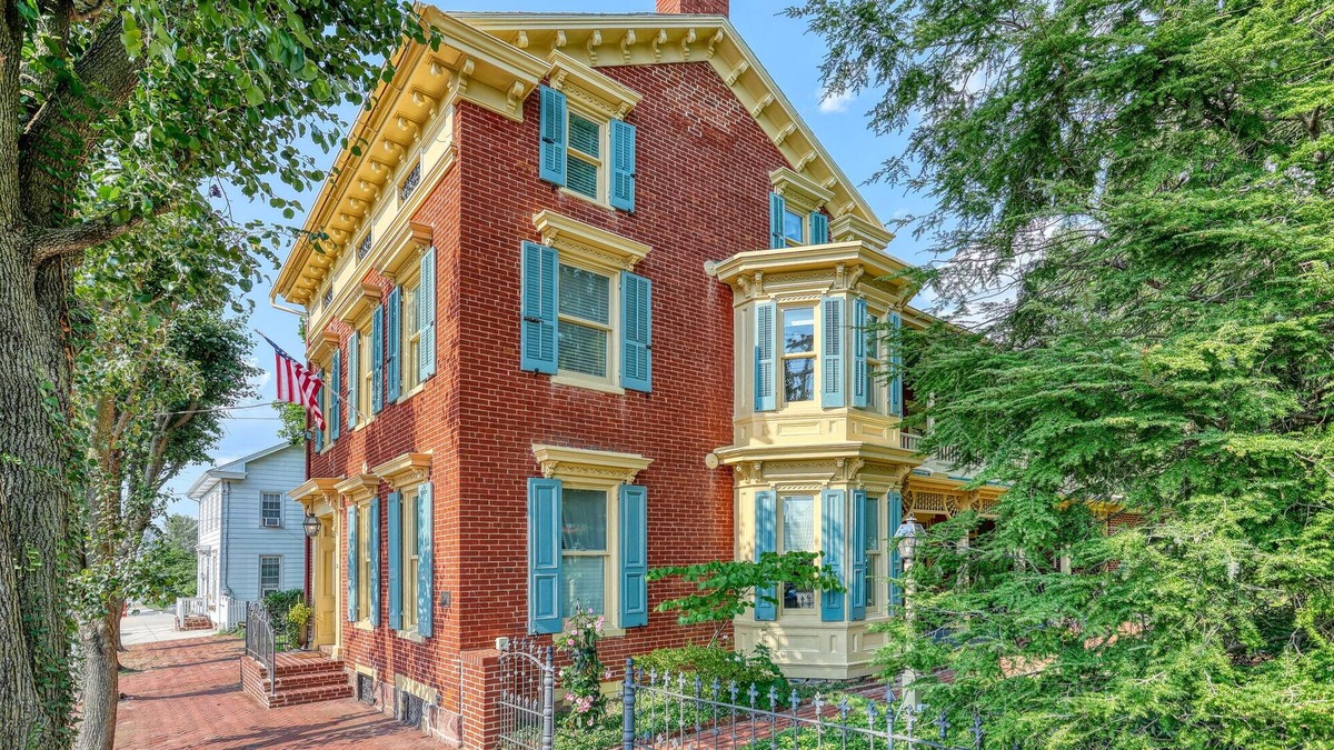Dillsburg House | Historic Quay House near Hersheypark, Gettysburg, & Carlisle.