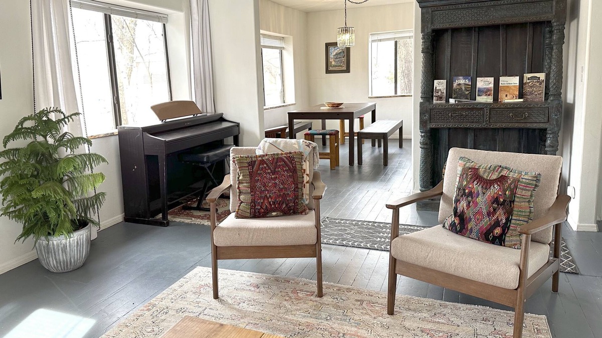 Southside House | Historic Rock House w/Hot Tub and Game Room Downtown next to NAU