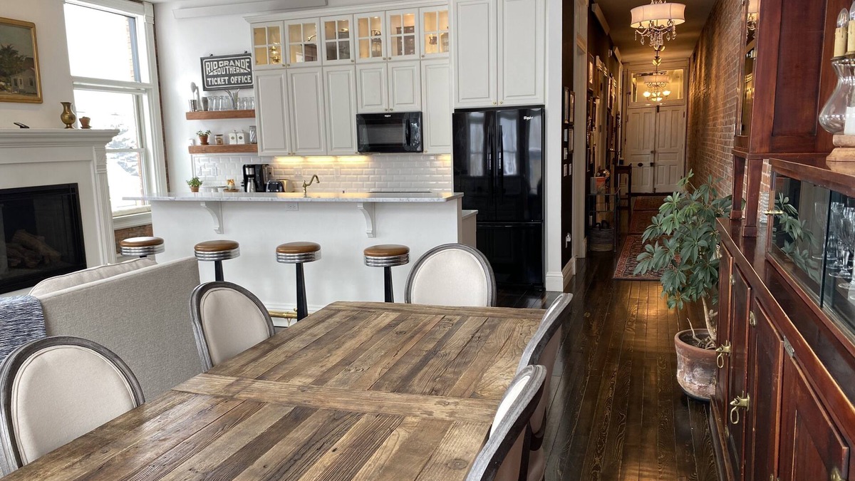 Silverton Apartment | Historic Silverton Downtown Loft
