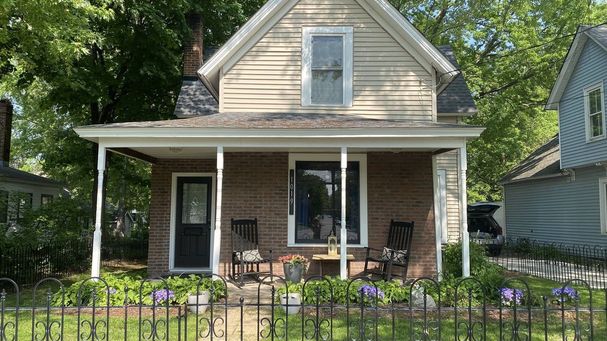 Stillwater House | Historic Stillwater Home close to downtown