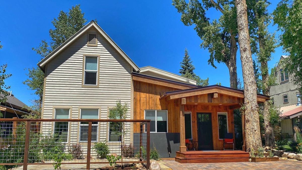 Old Town House | Historic two bedroom house in Old Town Steamboat Springs. Quiet neighborhood.