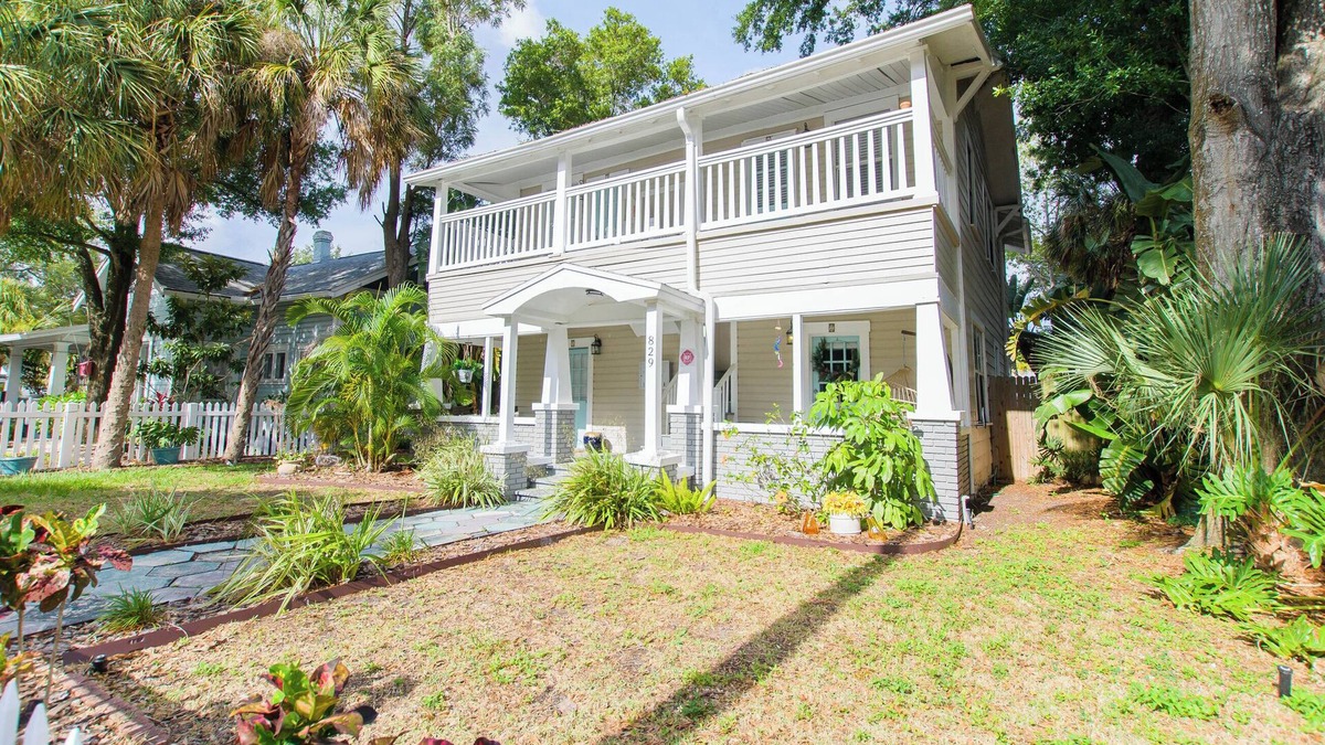 Historic Uptown Apartment | Historic Uptown Vibes - 1/1 Apartment #1