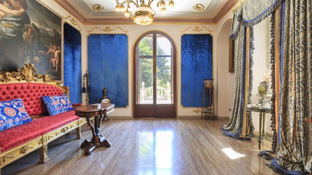 Dizzasco Villa | Historic villa on Lake Como (Villa Gina)