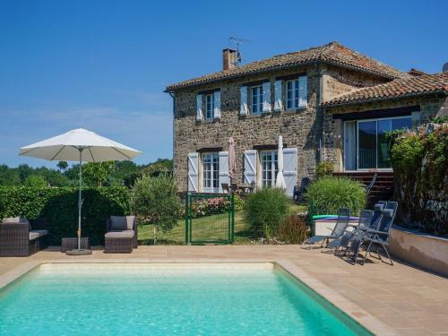 Saint-Beauzile House | Historic Village Escape w Pool