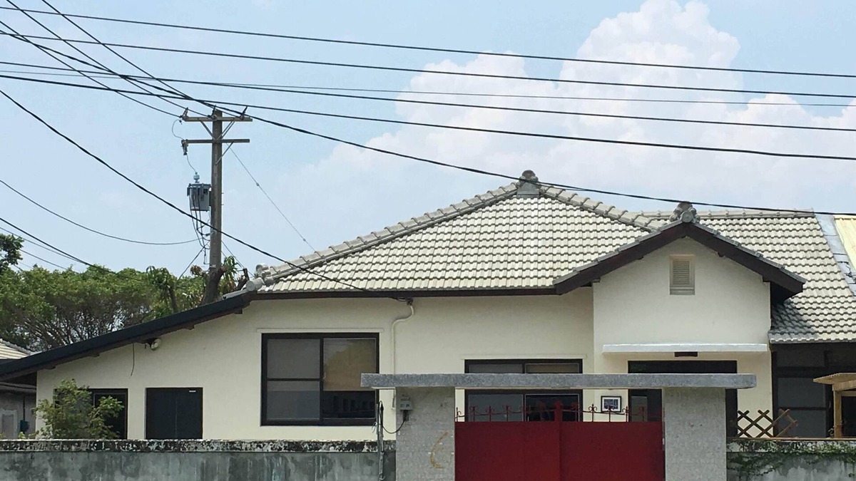 Kaohsiung City Centre House | Historical building with 2BRs, Garden and terrace. Asian Interior