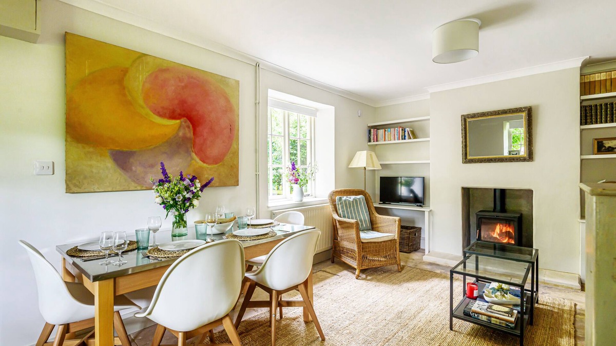 Laverton Cottage | Historical cottage on private estate in the Cotswolds