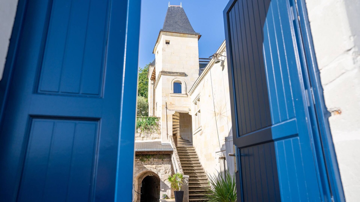 Chenehutte-Treves-Cunault Villa | Historical Townhall-school ideal for Family/Friends meetings at the Loire,Saumur