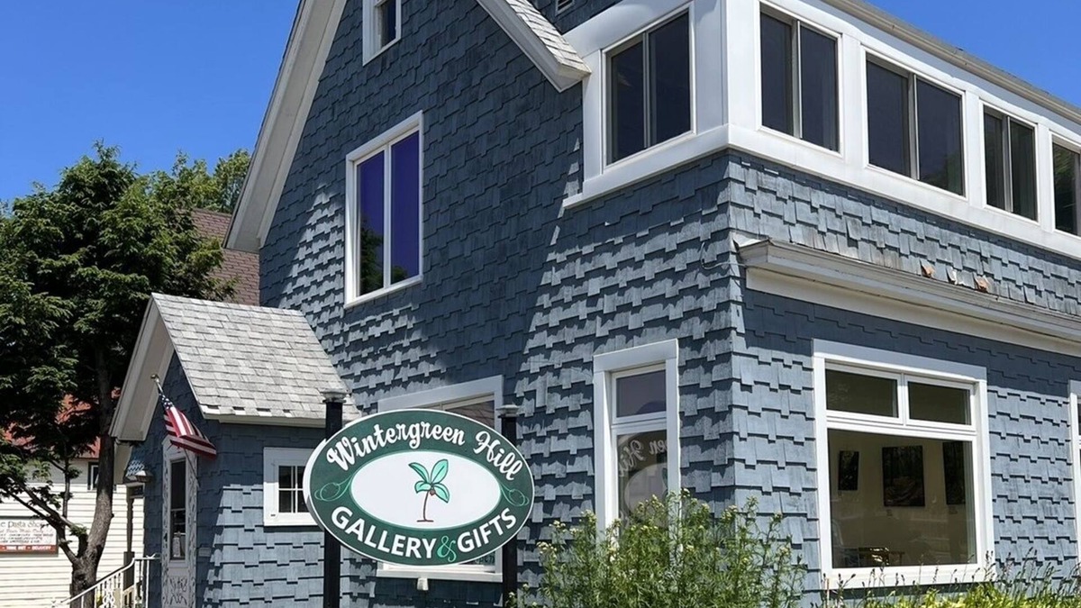 Marquette Apartment | Historical, newly remodeled apartment in the heart of Marquette MI.