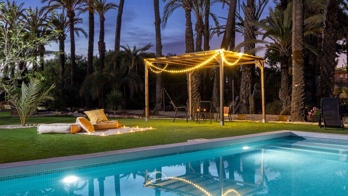 Algoros Villa | Historical Palms Villa by Fidalsa