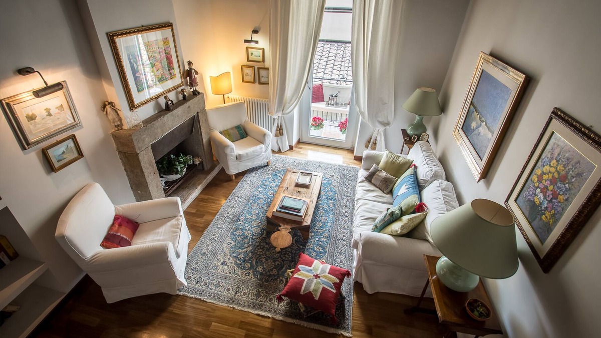 Lake Bracciano Apartment | Historical residence of the 1400s, in front of the Odescalchi Castle near Rome, lake and sea