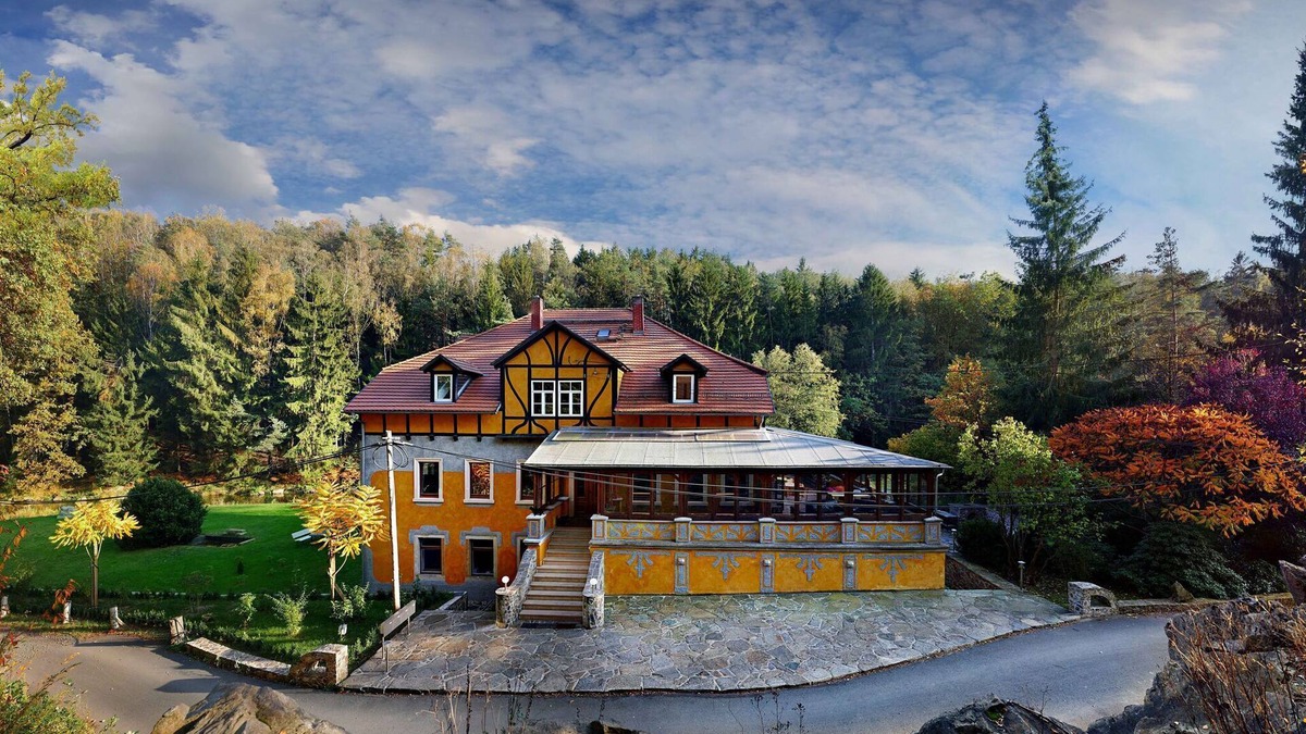 Grossschirma Villa | Historische Villa in Sachsen