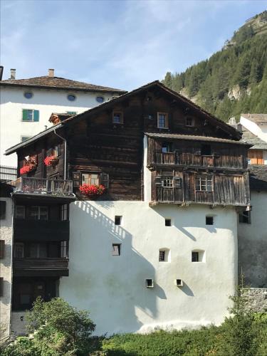 Spluegen Apartment | Historisches Teiler-Haus