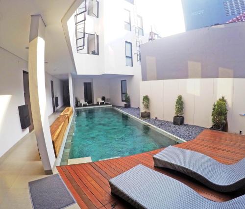 Binong Hotel | HM SOCIAL Karawaci