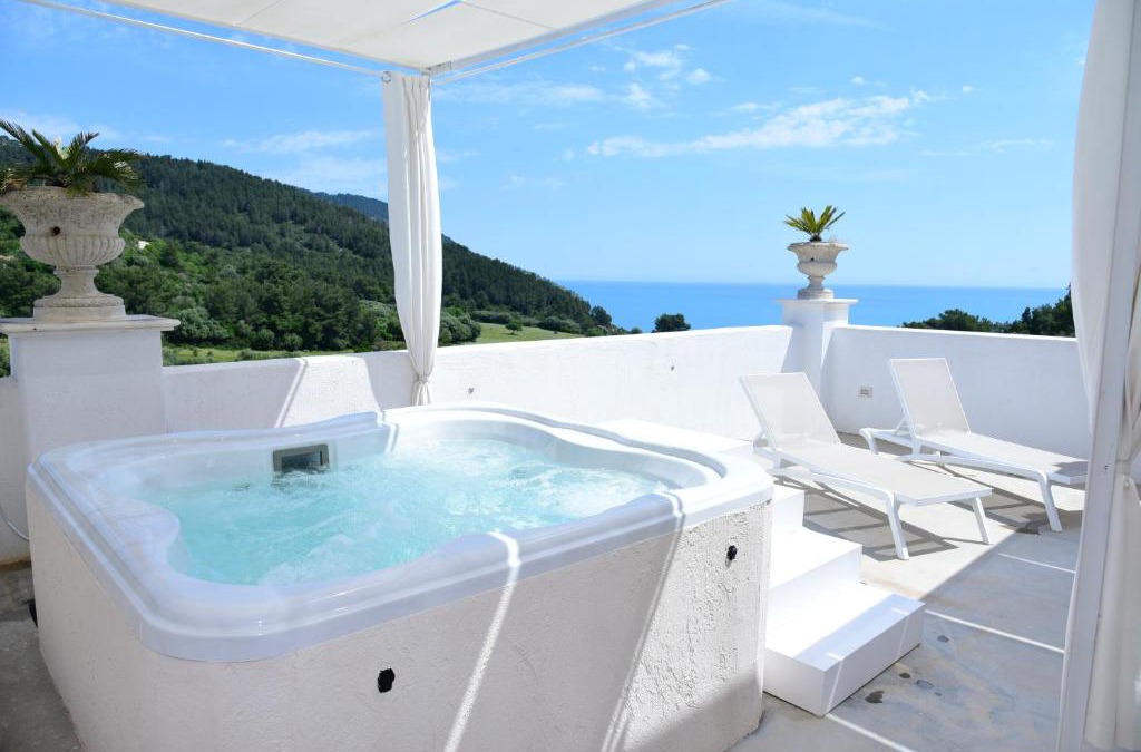 Mattinata Resort | HMO Glamping & Suites in Vignanotica