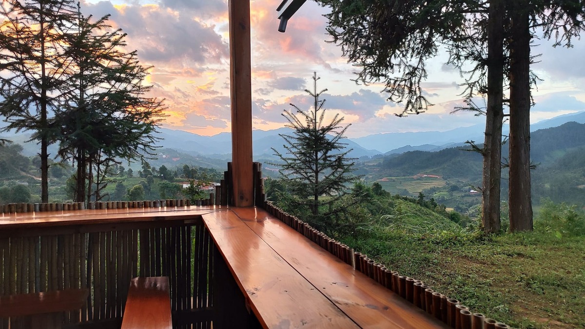 Mu Cang Chai Hotel | Hmong's Life Homestay & Trekking