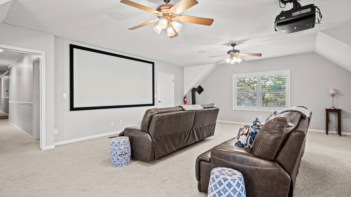 Layton House | Hobbs Mill | Ski Lodge | Theater | Games | Dogs OK