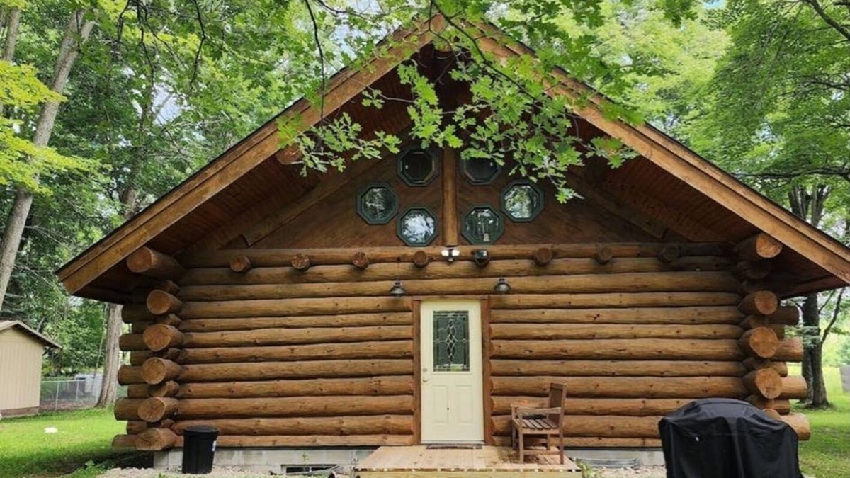 Crivitz Cottage | Hobby Farm Cottage