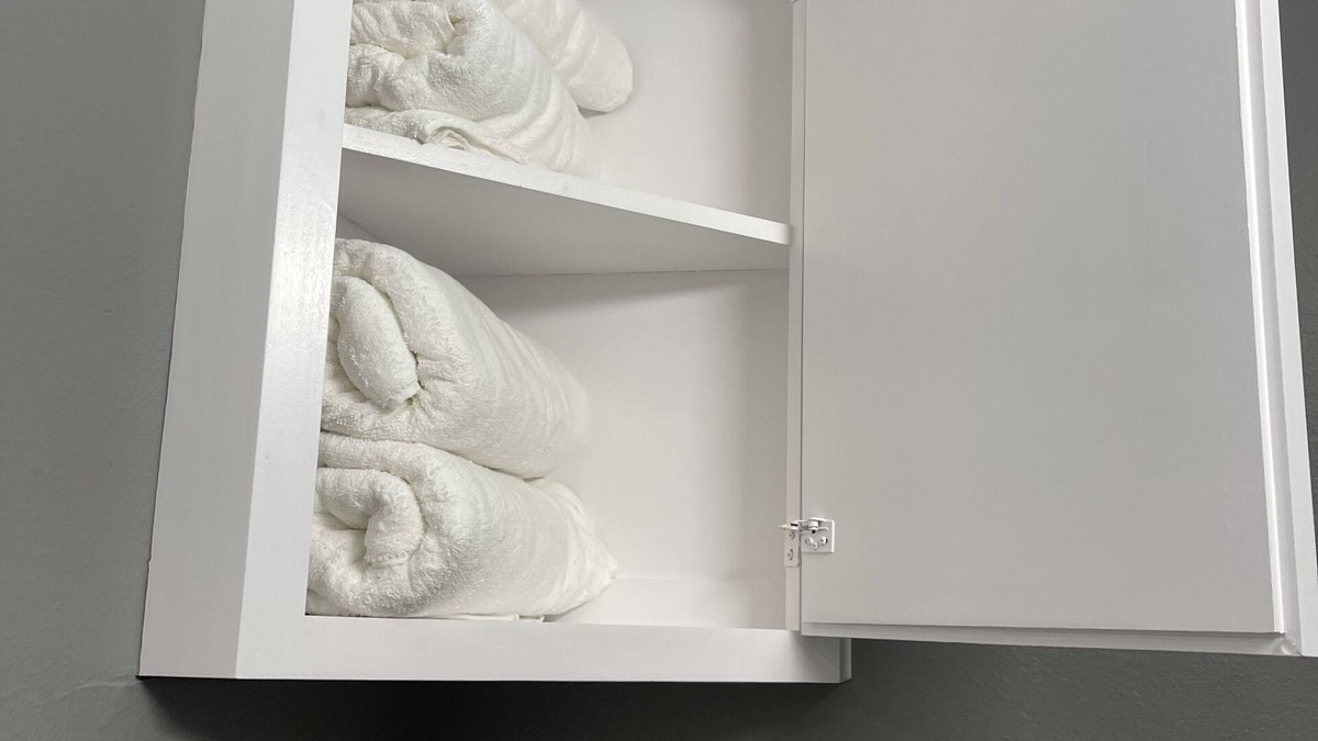 Edgebrook Apartment | Hobby Home
