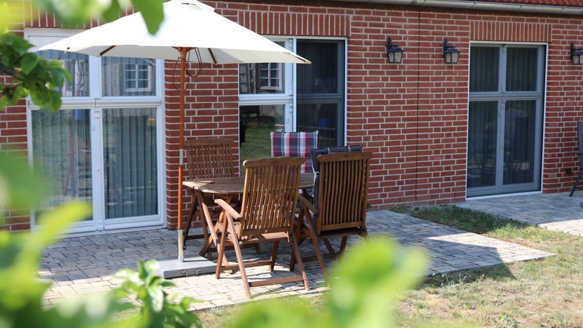 Stolpe House | Hofmaler WF-53 - The west wing Hofmaler WF-53: Cozy vacation home on