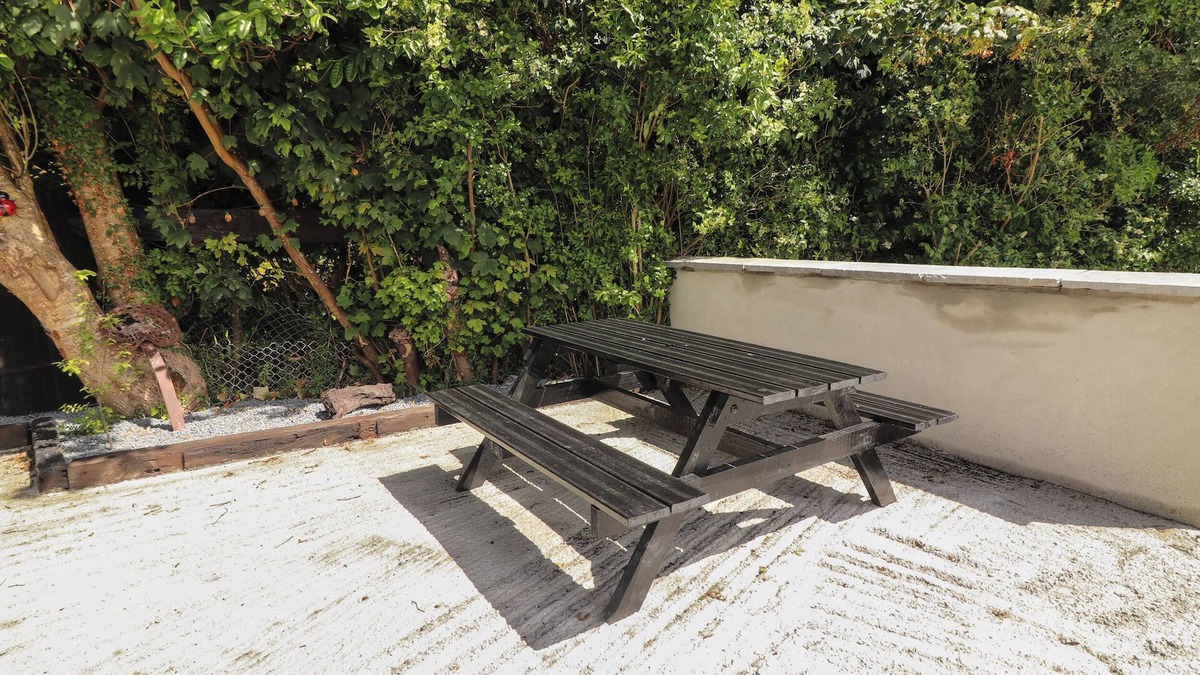 Ennistimon Cottage | Hogans Cottage