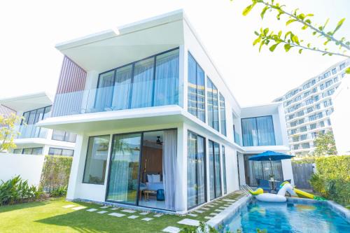 Dien Duong Villa | Hoi An Wyndham Beachfront Resort 3 bedroom pool villa