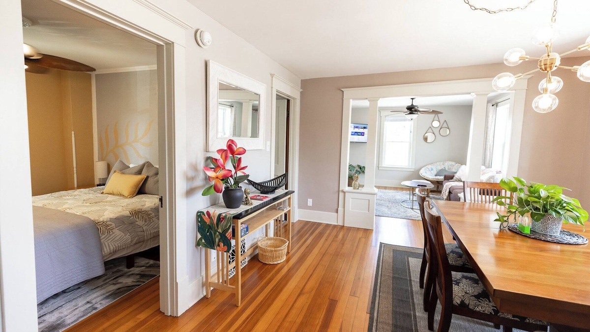 Hokah Apartment | Hokah Ohana House: Historic charm, Modern updates