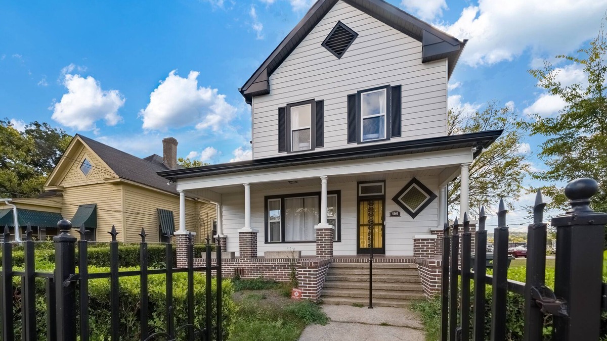 Crestline Heights House | HOLDAY SALE! Newly Renovated in B-ham