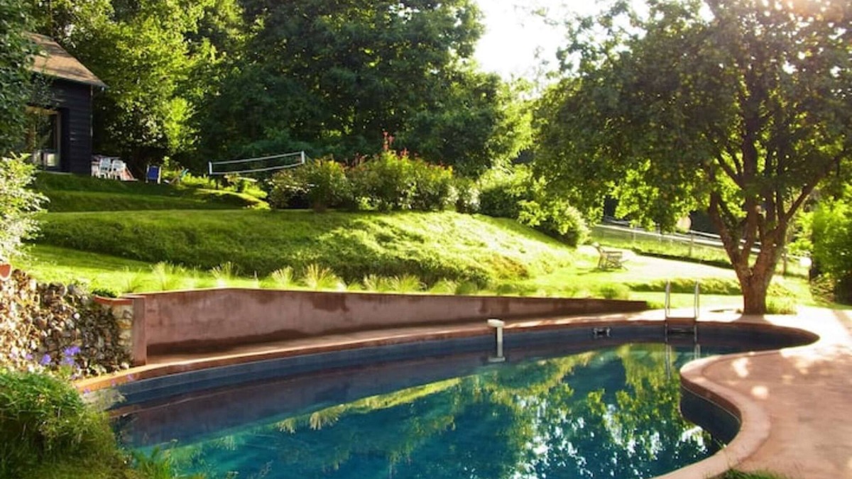 Saint-Pierre-de-Cormeilles House | Holiday Home 'Maison, Piscine, Proche Deauville' with Private Pool, Shared Terrace and Wi-Fi