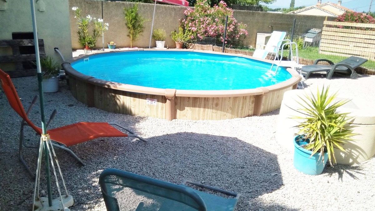 Saint-Saturnin-les-Avignon House | holiday villa 100 m2 private pool 7 kms Avignon