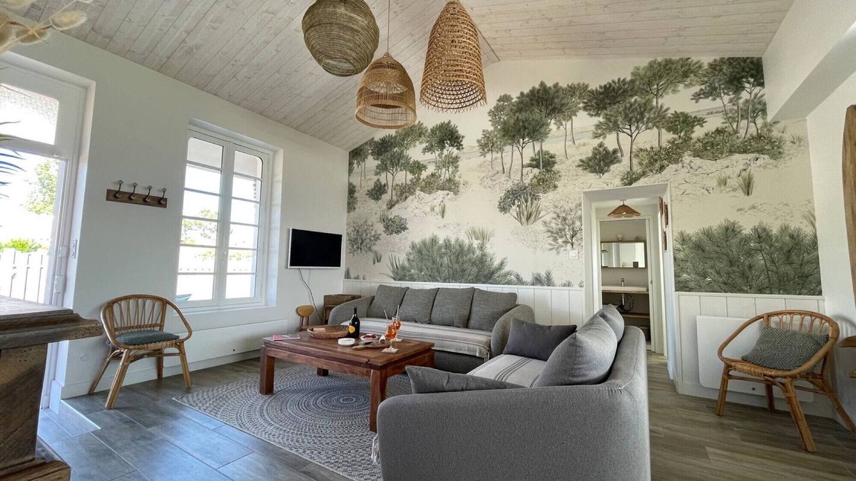 La Faute-sur-Mer House | Holiday Home 'La Bohème - Ref 627' with Private Terrace, Private Garden and Wi-Fi