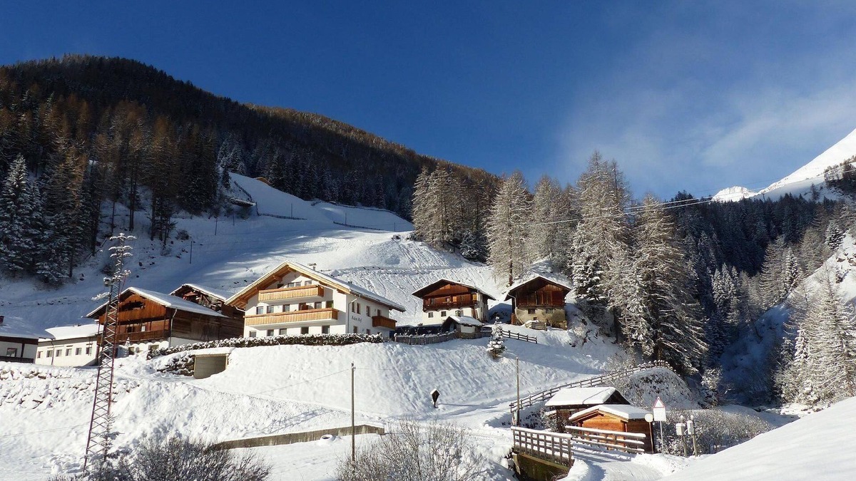 Lappago Apartment | Holiday apartment Mühlwald (Selva dei Molini) for 1 - 8 persons with 3 bedrooms - Holiday apartment