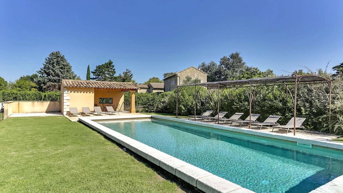 Entraigues-sur-la-Sorgue Other | Holiday home with airconditioning, heated pool, peaceful countryside setting