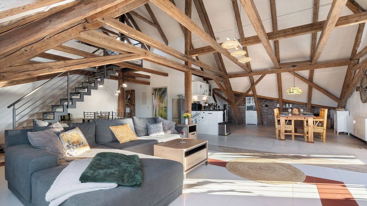 Schirgiswalde-Kirschau Apartment | Holiday Apartment 'Haus Madlen' with Mountain View and Wi-Fi