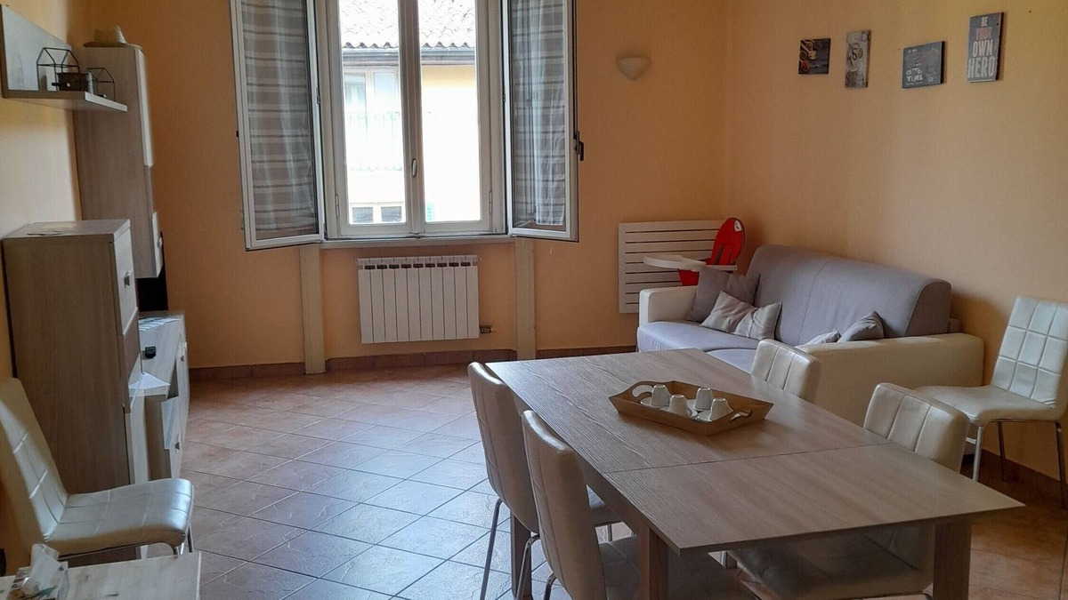 Borgo San Leonardo Apartment | Holiday Accommodation "Casa Vacanza Arcobaleno" in the heart of Bergamo