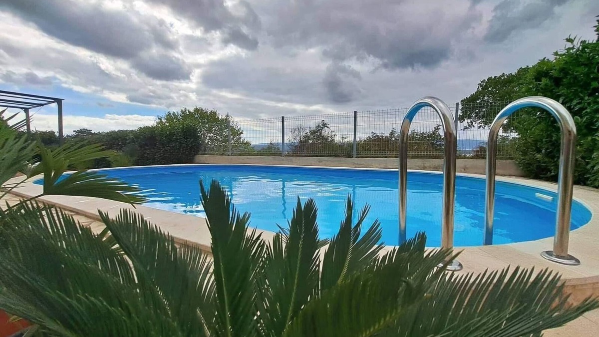 Sveti Vid-Miholjice House | Holiday apartment Sveti Vid-Miholjice for 1 - 5 persons with 2 bedrooms - Holiday house