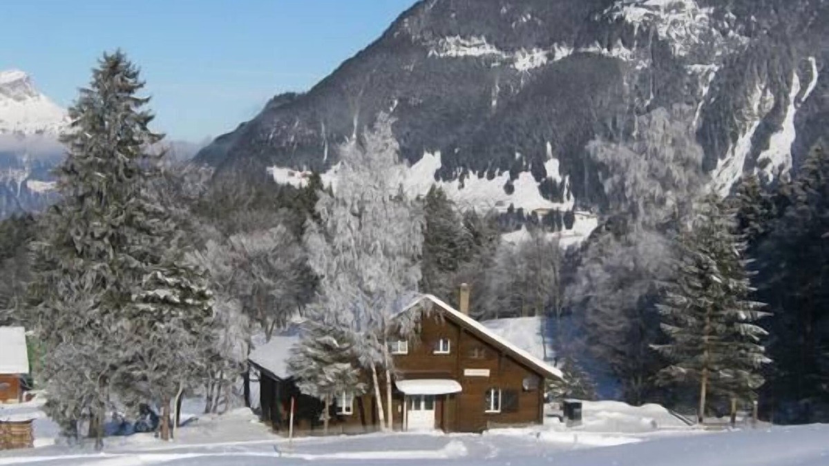Buerglen Ski Chalet | Holiday apartment Haldi b. Schattdorf for 1 - 7 persons with 2 bedrooms - Chalet