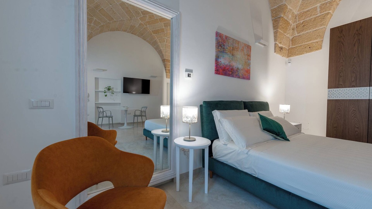 Cellino San Marco Apartment | Holiday Apartment "The Secret Door 10" with Private Terrace & Wi-Fi