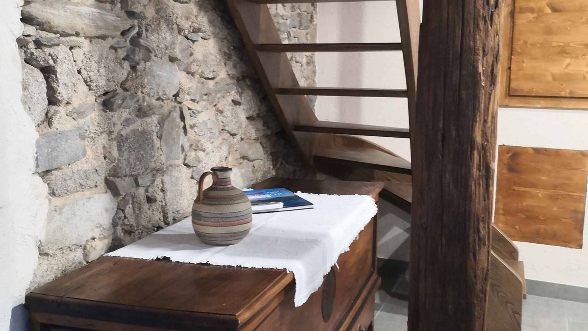 Madonna del Sasso Apartment | Holiday apartment in a sunny location