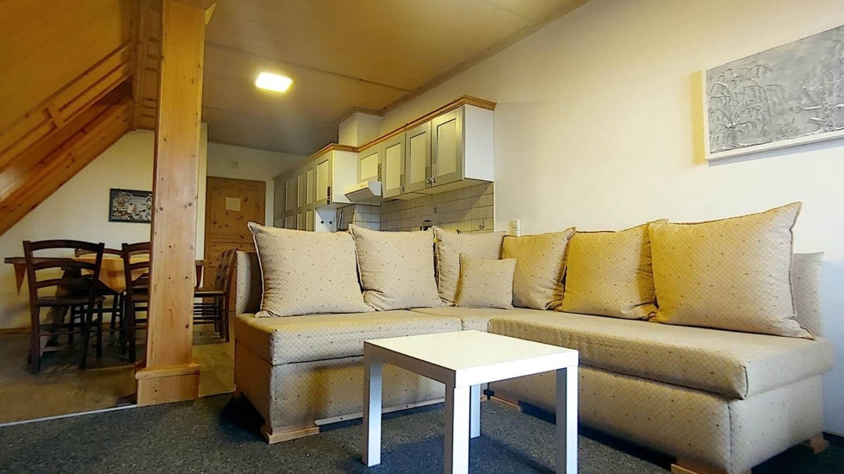 Fleckl Apartment | Holiday apartment "Luisenburg" – 2-6 Guests