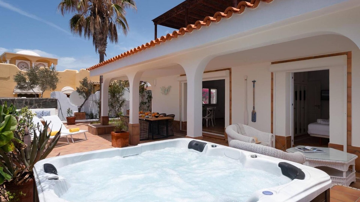 Callao Salvaje Apartment | Holiday Apartment 'Obsidian Villa Estrella Del Mar' with Private Terrace and Air Conditioning