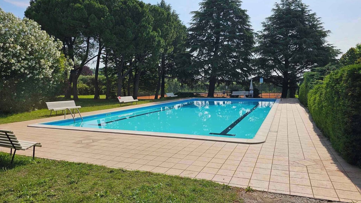Colà Di Lazise Apartment | Holiday apartment with air conditioning, swimming pool, tennis