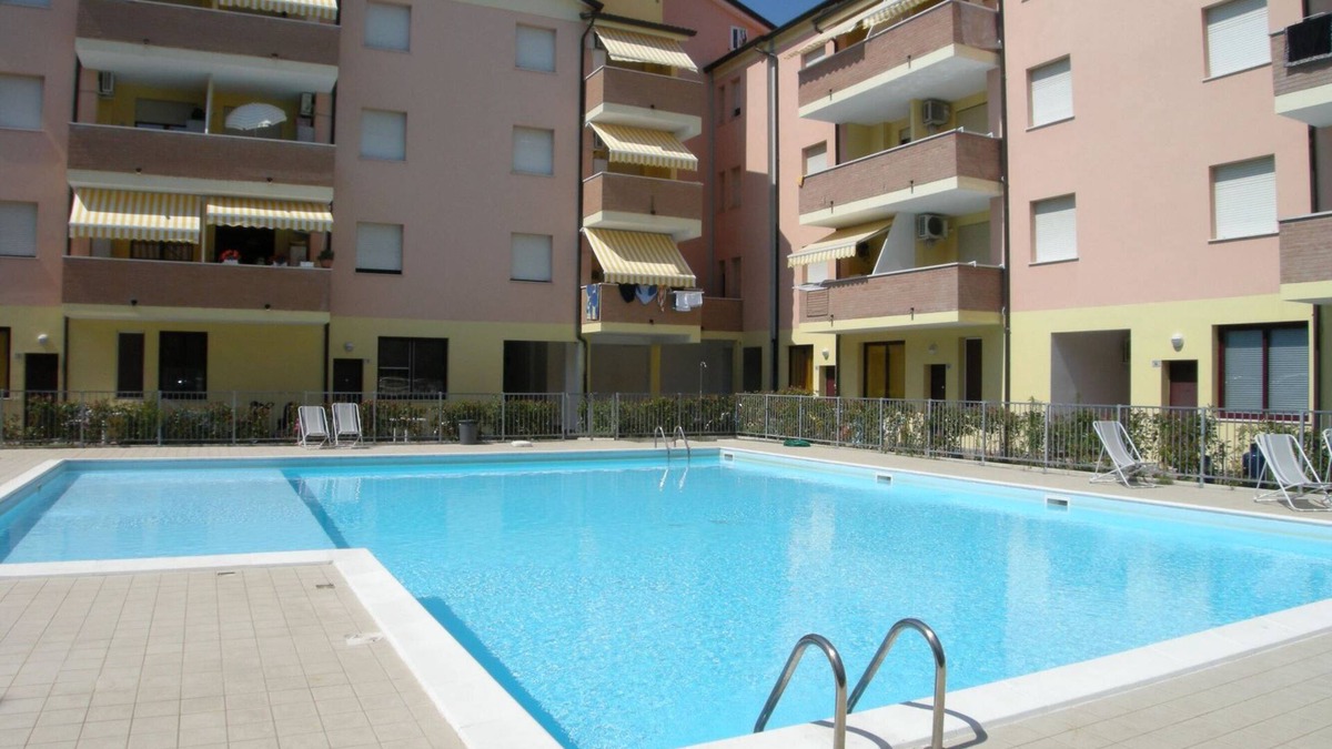 Rosapineta Apartment | Holiday apartment with pool near the beach