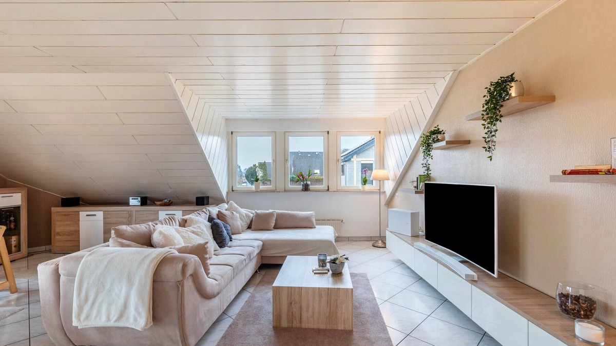 Eppenrod Apartment | Holiday Apartment 'Am Wald' with Shared Garden, Balcony and Wi-Fi