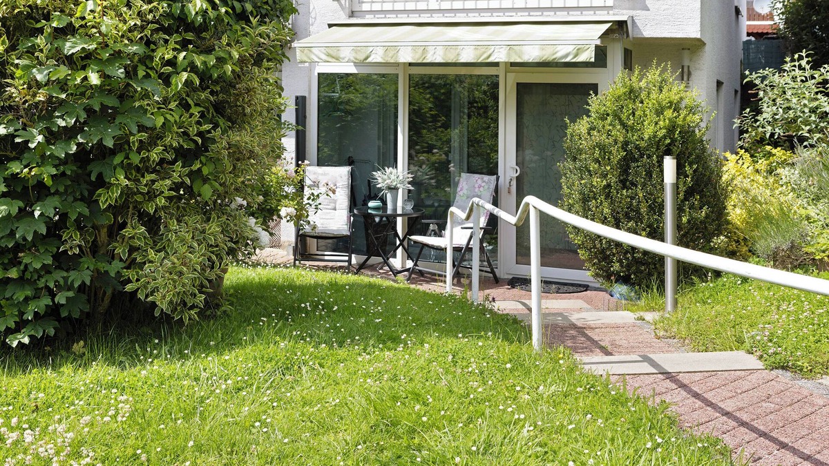 Niederzwehren Apartment | Holiday Apartment 'An Der Dönche' with Private Terrace, Private Garden and Wi-Fi