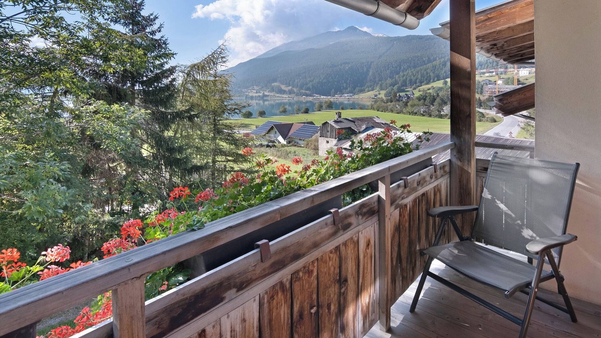 Resia Apartment | Holiday Apartment 'Appartements Egart 1' with Lake View, Balcony and Wi-Fi