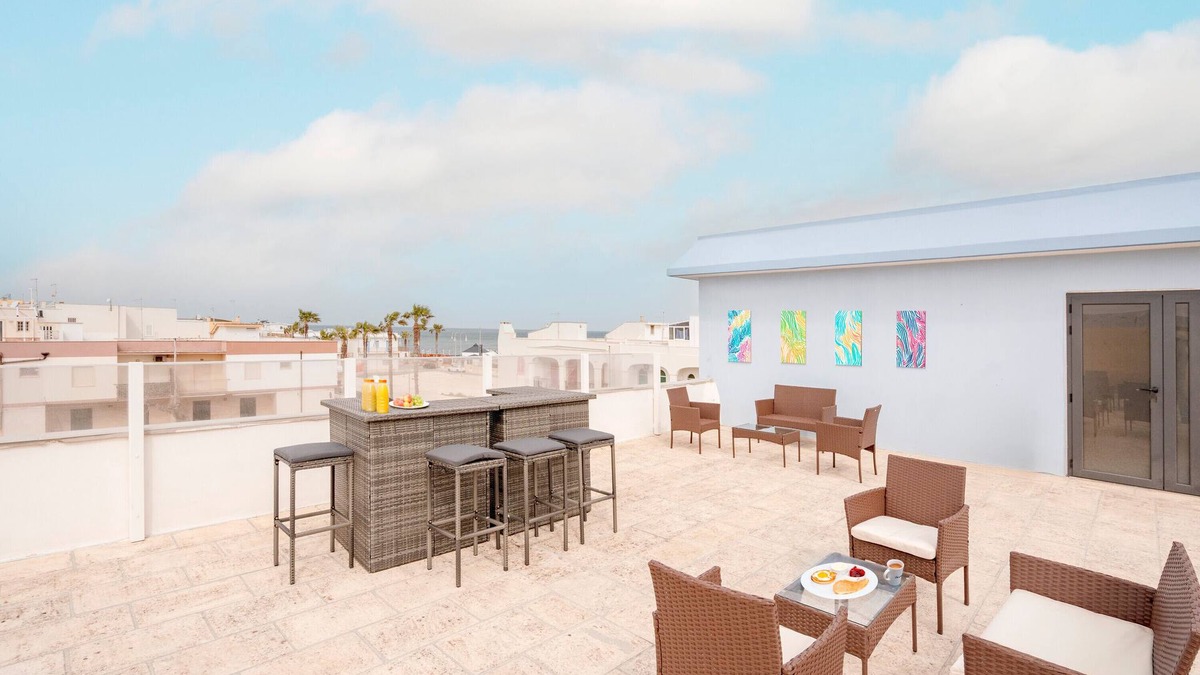 Torre Canne Apartment | Holiday Apartment 'Beach House, Torre Canne - Ariel' with Sea View and Balcony