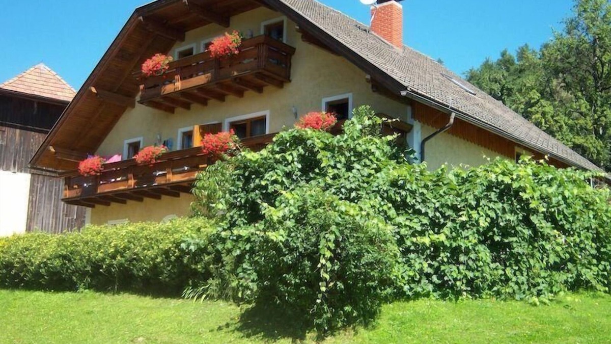 Sankt Michael bei Bleiburg Apartment | Holiday apartment Bleiburg for 1 - 9 persons with 2 bedrooms - Holiday apartment
