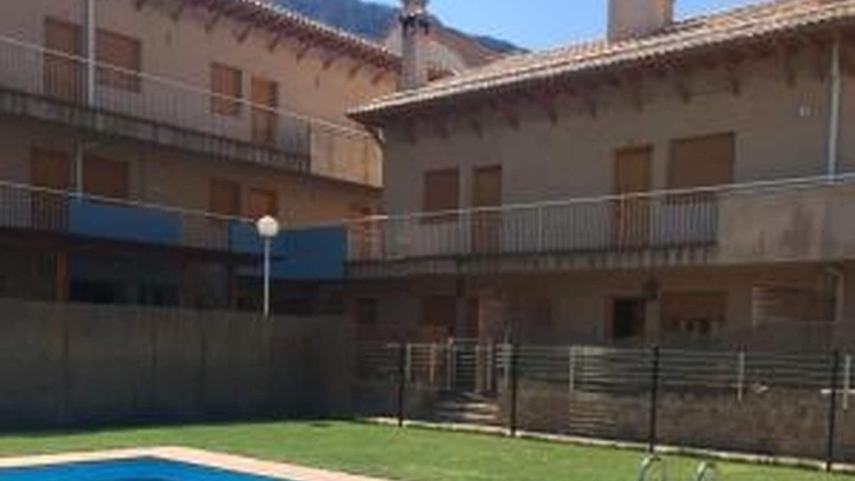 Arroyo Frio Apartment | Holiday Apartment 'Casa Elvira' with Mountain View, Shared Pool & Terrace