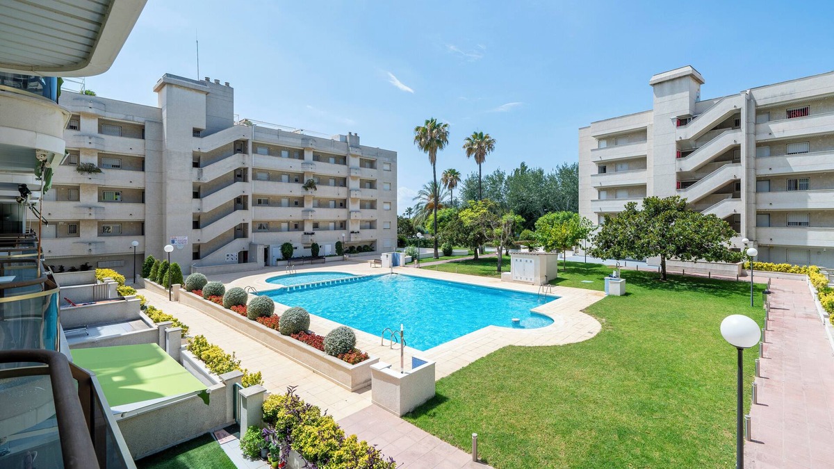 Cambrils Apartment | Holiday Apartment "Cambrils Park" with Sea View, Balcony & Shared Pool